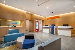 Holiday Inn Express Sanya Bay by IHG