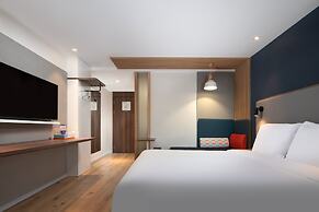 Holiday Inn Express Sanya Bay by IHG