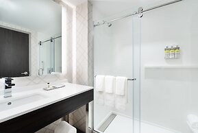 Holiday Inn Boston Logan Airport - Chelsea by IHG