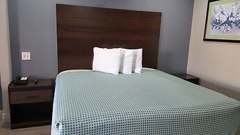 Palace Inn Hwy 6 North & Clay Rd