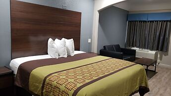 Palace Inn Hwy 6 North & Clay Rd