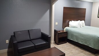 Palace Inn Hwy 6 North & Clay Rd