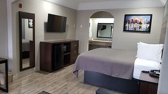 Palace Inn Hwy 6 North & Clay Rd