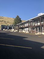 The Roosevelt Hotel - Yellowstone