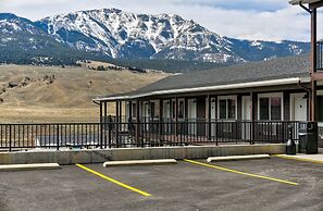 The Roosevelt Hotel - Yellowstone