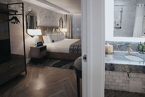 EXchange Hotel Vancouver