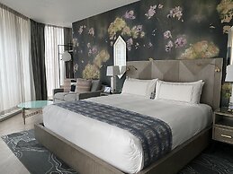 EXchange Hotel Vancouver