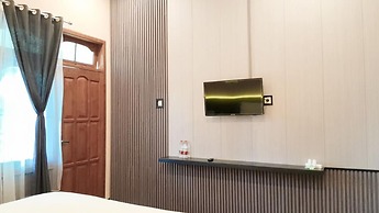 Berlian Abadi Hotel By Sinergi