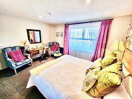 Lyttelton Boatique House