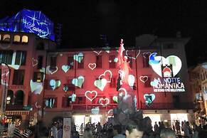 Feel at Home - La Terrazza Sul Borgo