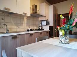 Feel at Home - La Terrazza Sul Borgo