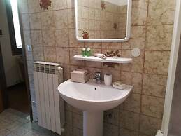 Feel at Home - La Terrazza Sul Borgo