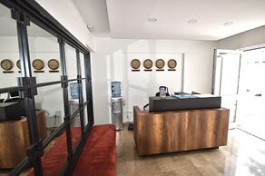 Chill and Go Aparthotel