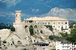 Castello Di Caccuri Suites