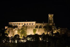 Castello Di Caccuri Suites