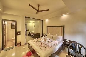 Hotel Ashwin Igatpuri, Pure Veg & Jain Food