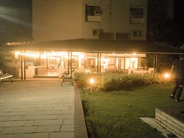 Hotel Ashwin Igatpuri, Pure Veg & Jain Food