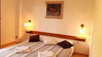 Apartmani Bako Komiza