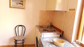 Apartmani Bako Komiza