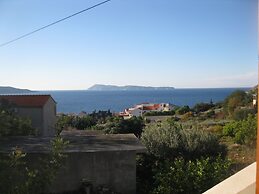 Apartmani Bako Komiza