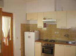 Apartmani Bako Komiza