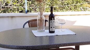 Apartmani Bako Komiza