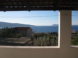 Apartmani Bako Komiza