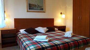 Apartmani Bako Komiza