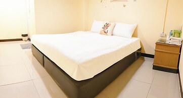 Khaosan Station Hostel
