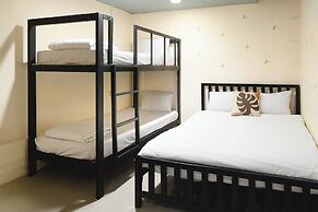 Khaosan Station Hostel