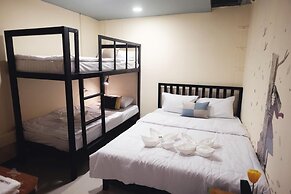 Khaosan Station - Adults Only - Hostel
