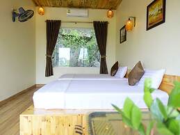 Ninh Binh Mountain Side Homestay & Cafe