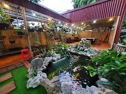 Ninh Binh Mountain Side Homestay & Cafe