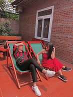 Ninh Binh Mountain Side Homestay & Cafe