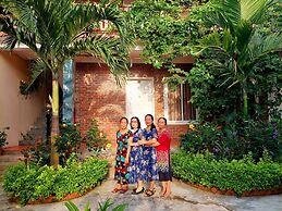 Ninh Binh Mountain Side Homestay & Cafe