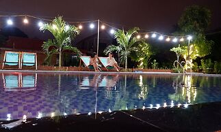 Ninh Binh Mountain Side Homestay & Cafe