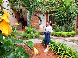 Ninh Binh Mountain Side Homestay & Cafe