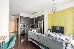 GLOBALSTAY. Maple Leaf Square