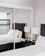 GLOBALSTAY. Maple Leaf Square