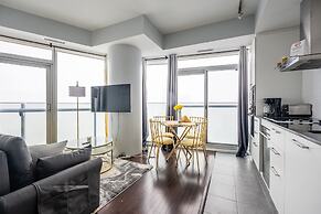 GLOBALSTAY. Maple Leaf Square