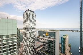 GLOBALSTAY. Maple Leaf Square