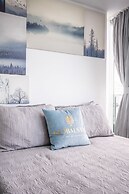 GLOBALSTAY. Maple Leaf Square