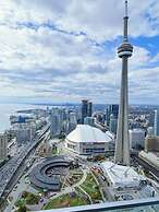 GLOBALSTAY. Maple Leaf Square