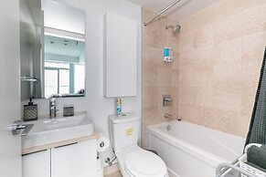 GLOBALSTAY. Maple Leaf Square