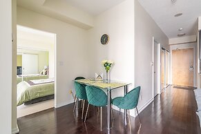 GLOBALSTAY. Maple Leaf Square