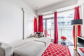 GLOBALSTAY. Maple Leaf Square