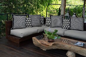 Flameback Eco Lodge