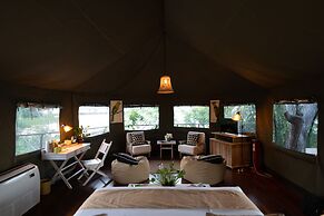 Flameback Eco Lodge