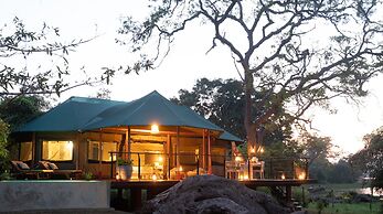 Flameback Eco Lodge