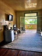 The Royal Carrangarra Hotel